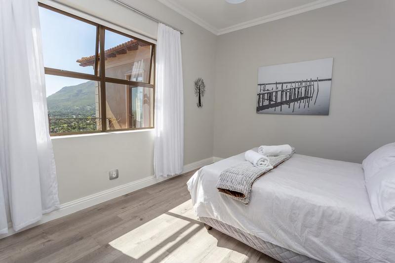 To Let 4 Bedroom Property for Rent in Crofters Valley Western Cape